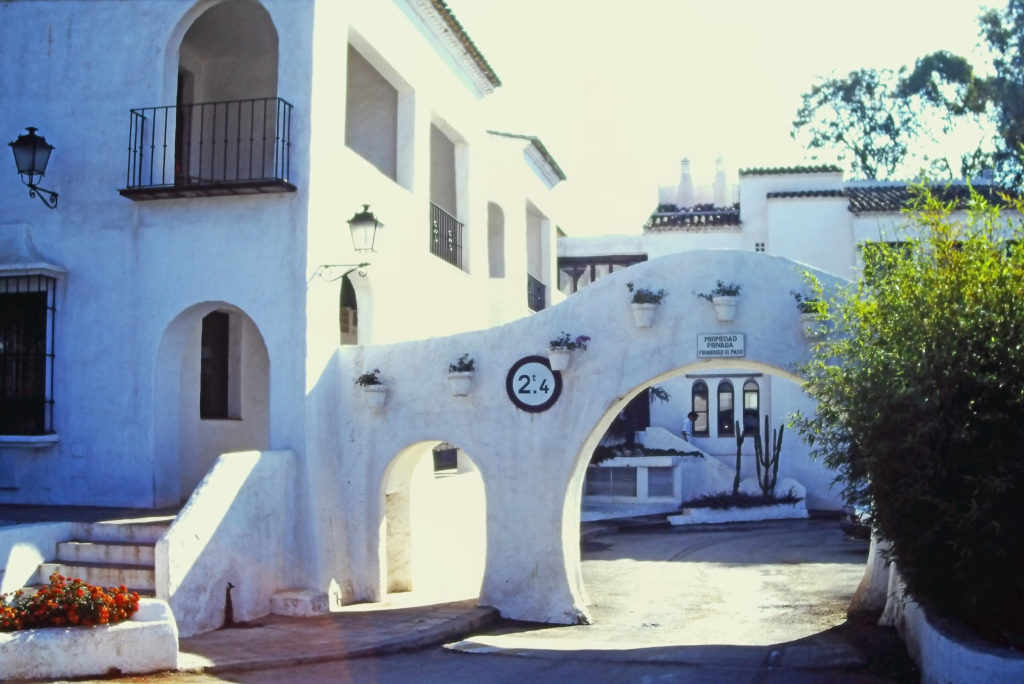 リゾートホテル